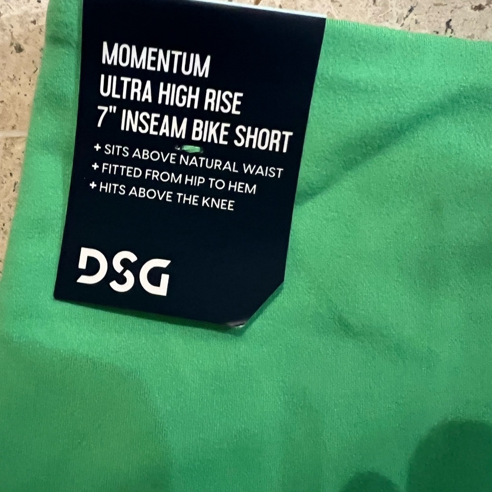 DSG Brand Women's Momentum Ultra High Rise Yoga Biker Shorts Size XS Slime Green - Picture 3 of 5